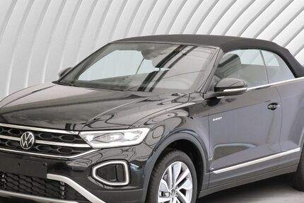 VW T-Roc 4.000 km 34.890 &euro; Unterschleißheim 85716