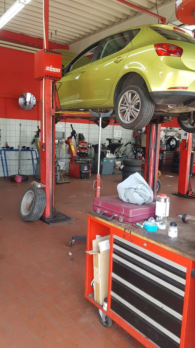 Einzelhandel in Zwickau 550.000 € 340 m² zimmer