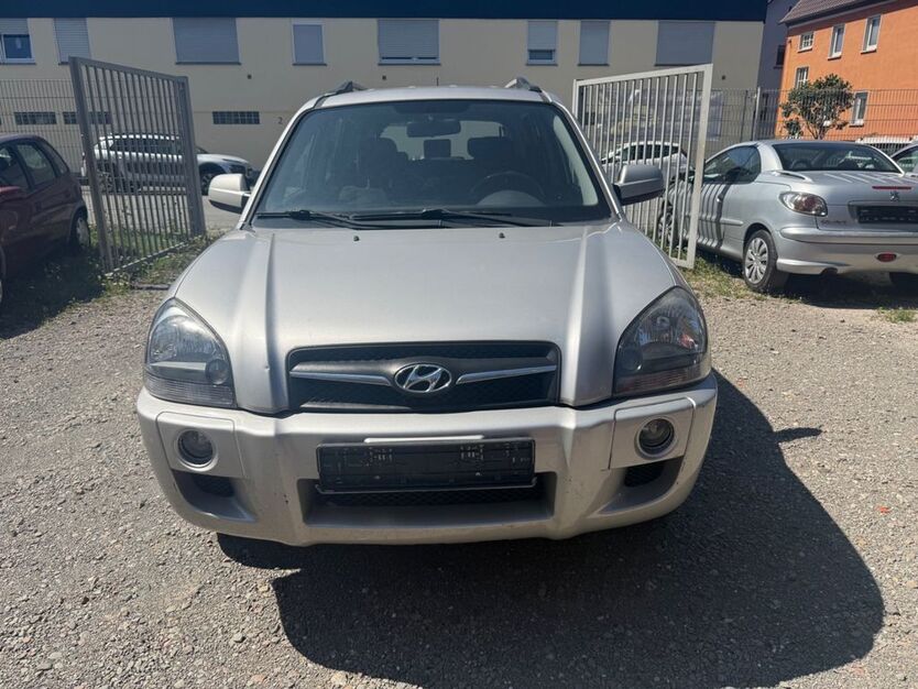 Hyundai TUCSON 193.121 km 2.990 € Kaiserslautern 67663