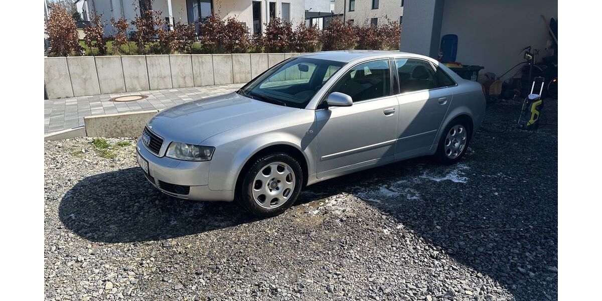 Audi A4 240.000 km 2.200 &euro; Paderborn 33100