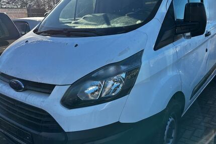 Ford Transit Custom 156.437 km 9.499 &euro; Köln 51145