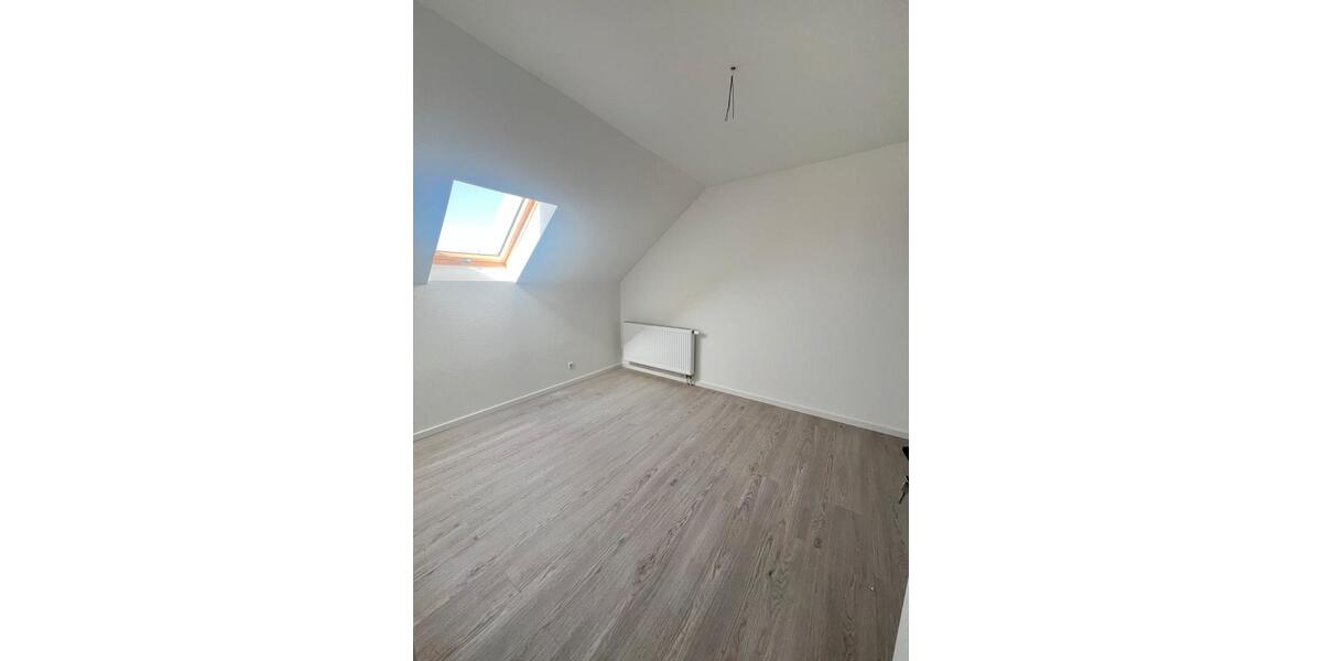 Dachgeschoßwohnung Mengen - 4 Zimmer, 108 m&sup2;, 1.110&euro; | Angebot:25518927