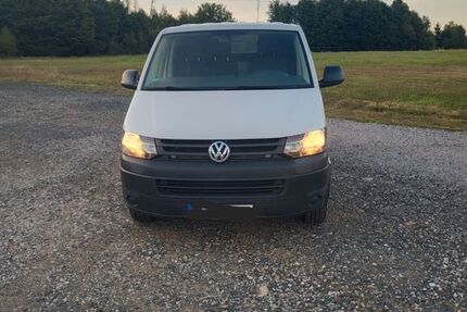 VW T5 Transporter 300.000 km 5.000 € Haiger 35708