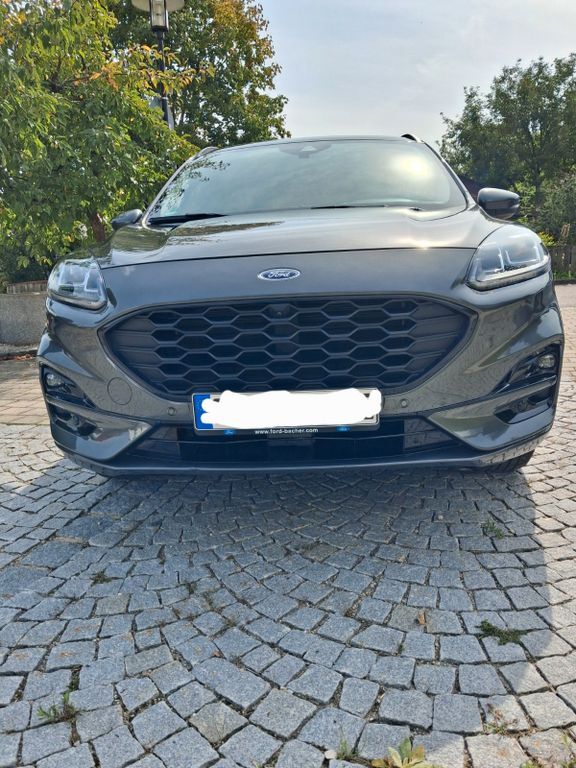 Ford Kuga 66.000 km 27.250 € Langenbach 85416