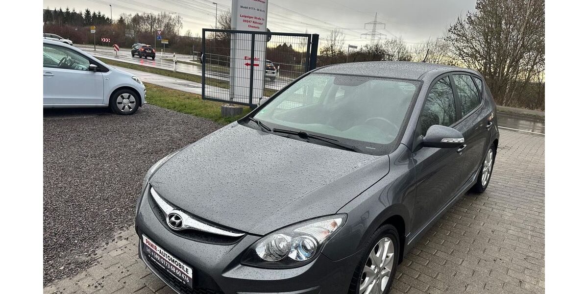 Hyundai i30 73.000 km 4.990 &euro; Röhrsdorf Chemnitz 09247