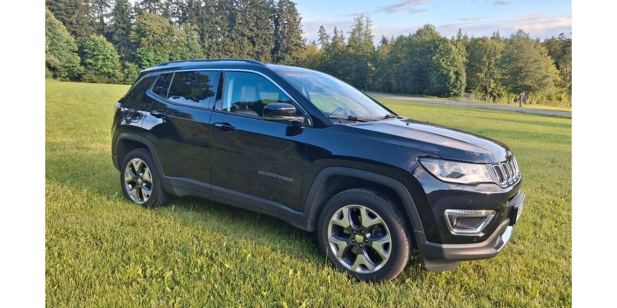 Jeep Compass 89.000 km 19.850 &euro; Wegscheid 94110