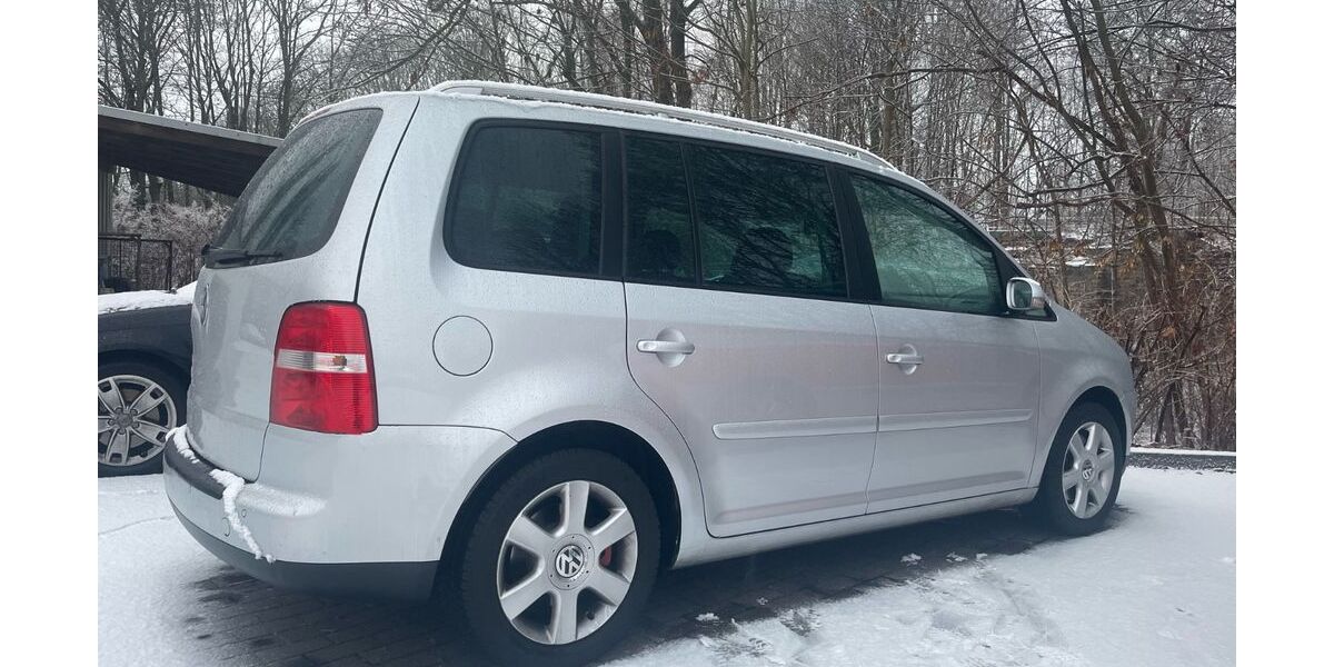 VW Touran 282.000 km 1.100 &euro; Chemnitz 09114