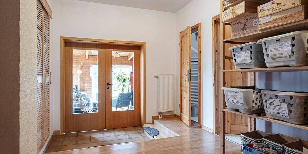 Mehrfamilienhaus, Wohnhaus Flensburg Weiche - 6 Zimmer, 255 m&sup2;, 399.000&euro; | Angebot:26202153