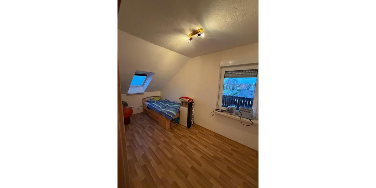 Dachgeschoßwohnung Neustadt am Rübenberge - 4 Zimmer, 96 m&sup2;, 197.000&euro; | Angebot:25232976
