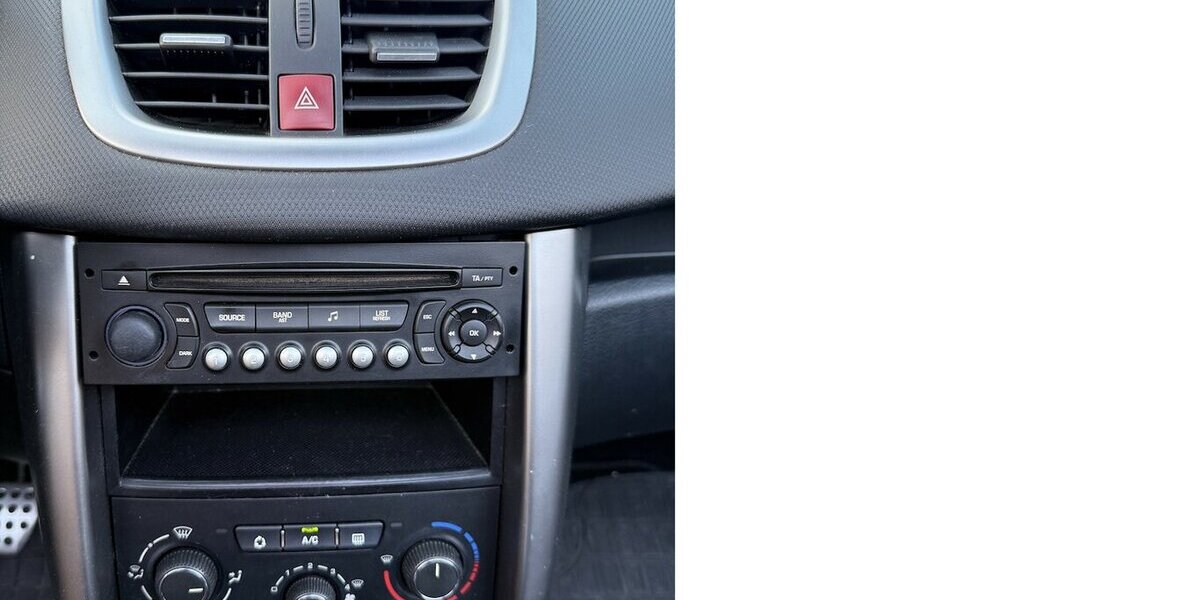 Peugeot 207CC 150.000 km 1.750 &euro; Schorndorf 73614
