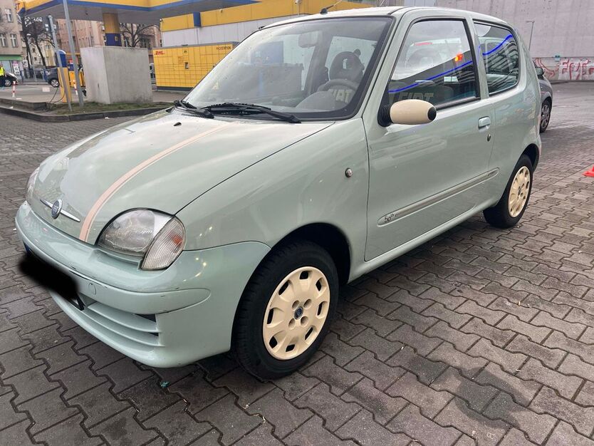 Fiat 600 158.000 km 1.300 € Berlin 12049