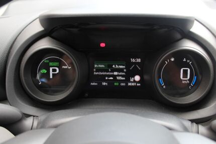 Toyota Yaris 38.301 km 19.990 € Wedel 22880