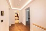 Die ist es! * Balkon * dunkles Parkett * Fußbodenheizung * Wanne & Dusche * Stellplatz im Hof