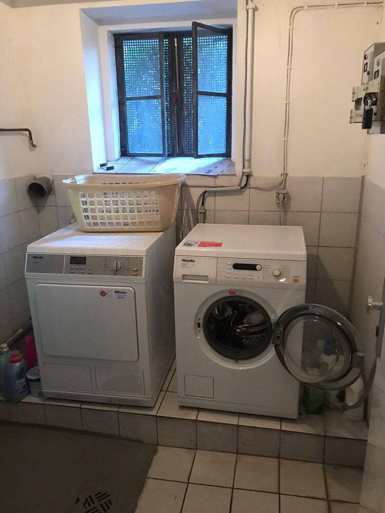 2 Zimmer Wohnung mit Garagenstellplatz, in direkter Lage zur Alster