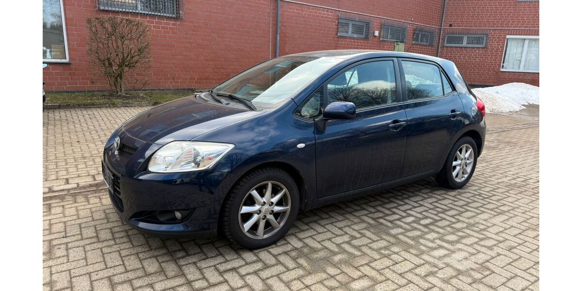 Toyota Auris 162.800 km 3.950 &euro; Clausthal-Zellerfeld 38678