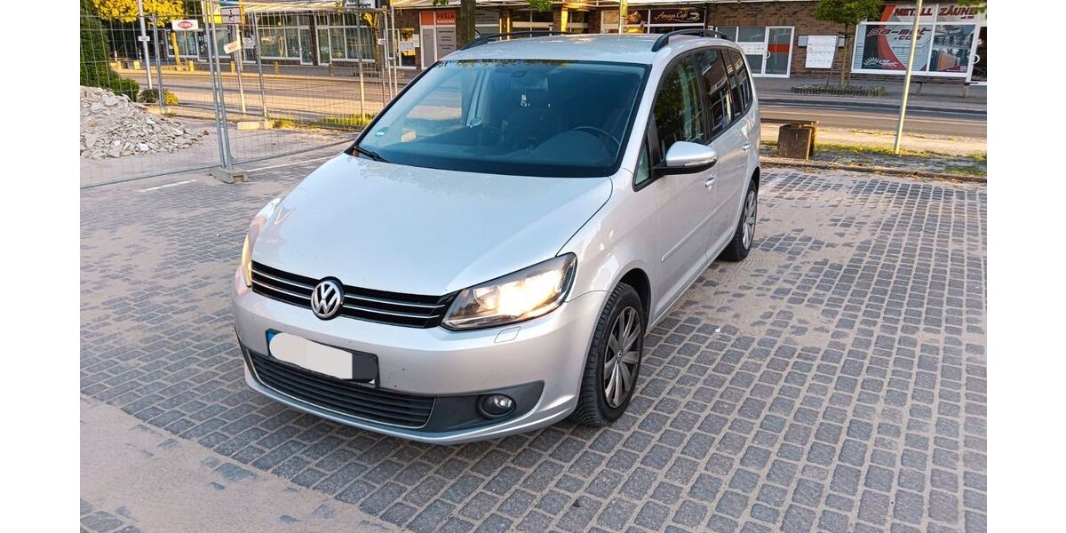 VW Touran 299.000 km 6.900 &euro; Löcknitz 17321