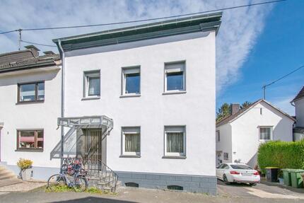 Haus Eitorf - 6 Zimmer, 140 m&sup2;, 329.000&euro; | Angebot:26600739