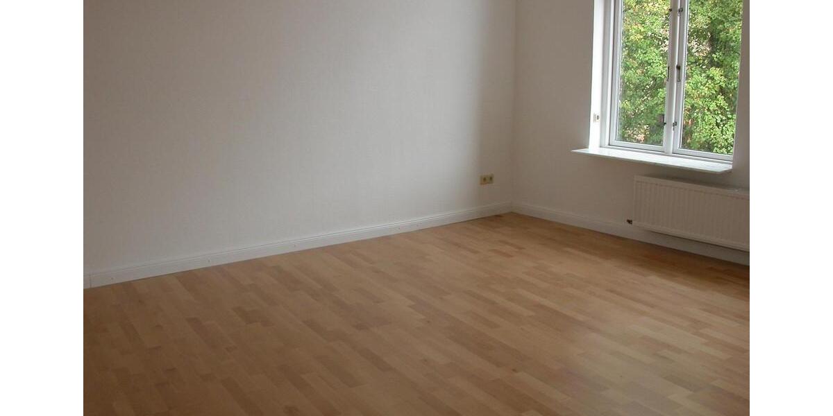 Etagenwohnung Flensburg - 3 Zimmer, 96 m&sup2;, 960&euro; | Angebot:26505731