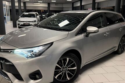 Toyota Avensis 122.542 km 15.390 &euro; Köln 51149