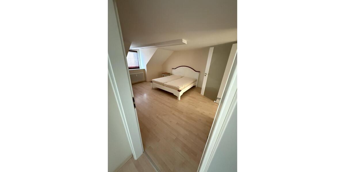 Etagenwohnung Koblenz - 5 Zimmer, 105 m&sup2;, 1.300&euro; | Angebot:24627489