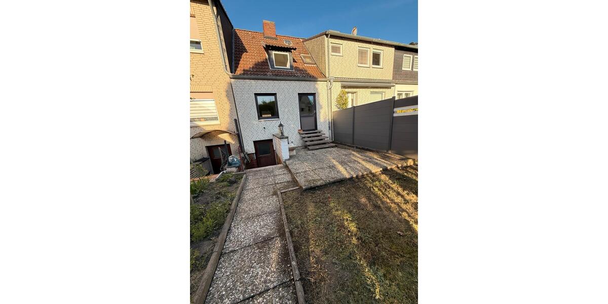 Reihenhaus Garbsen - 3 Zimmer, 73 m&sup2;, 1.200&euro; | Angebot:26385958