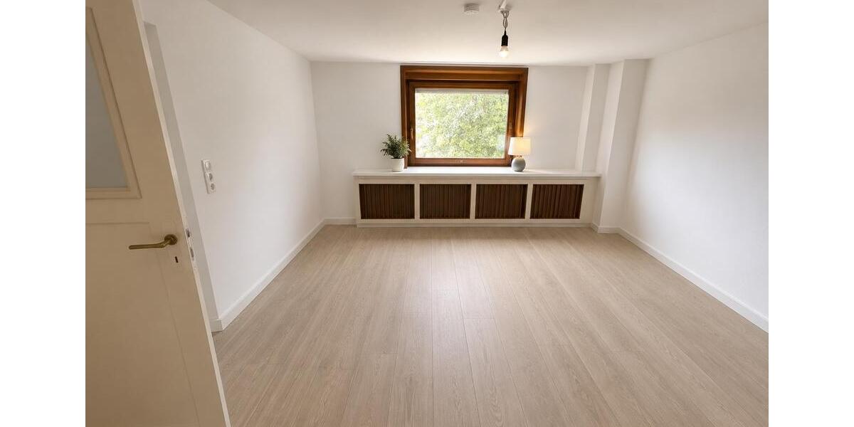 Einfamilienhaus Herdorf - 6 Zimmer, 135 m&sup2;, 1.390&euro; | Angebot:26633096
