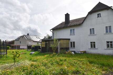 Haus zum Kaufen in Schwarzenbach an der Saale 139.000 € 244.08 m² 6 zimmer