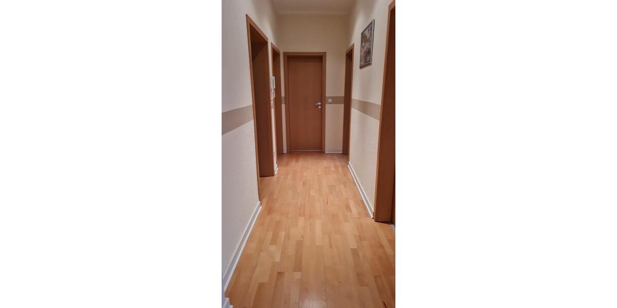 Etagenwohnung Altenstadt - 5 Zimmer, 195 m&sup2;, 1.900&euro; | Angebot:26331743