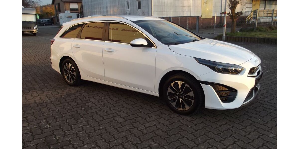 Kia ceed Sportswagon 90.500 km 17.900 &euro; Bruchsal 76646