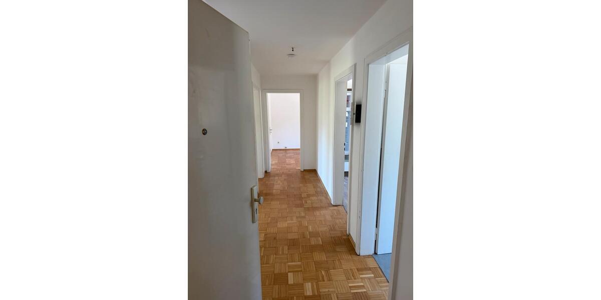 Erdgeschoßwohnung Murnau am Staffelsee - 3 Zimmer, 75 m&sup2;, 1.350&euro; | Angebot:26284492