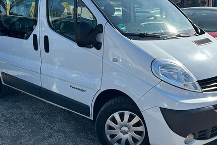 Renault Trafic 53.658 km 16.990 € Berlin 13089