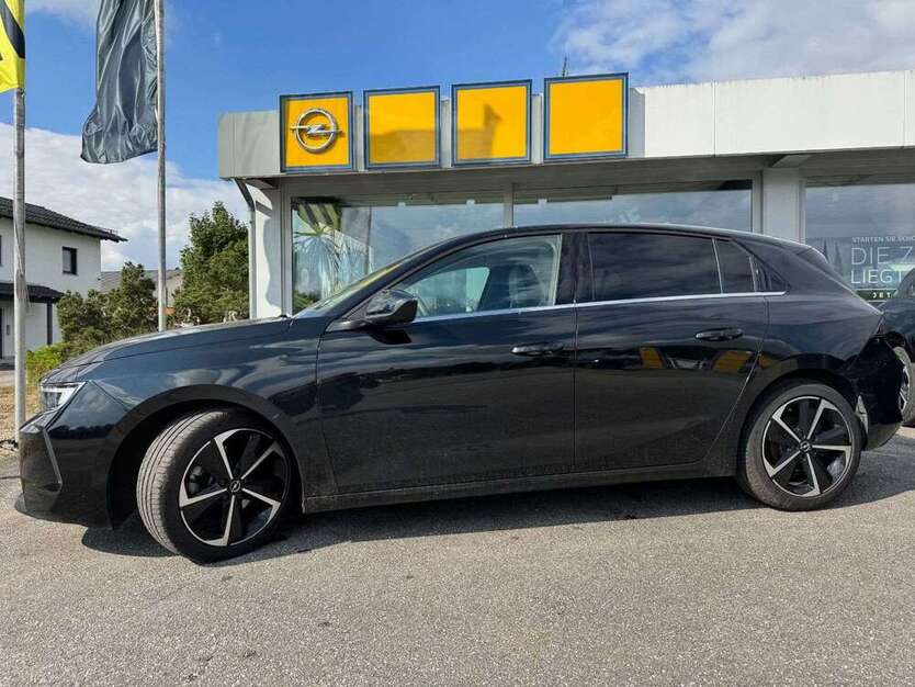 Opel Astra 51.000 km 16.990 € Velden 84149