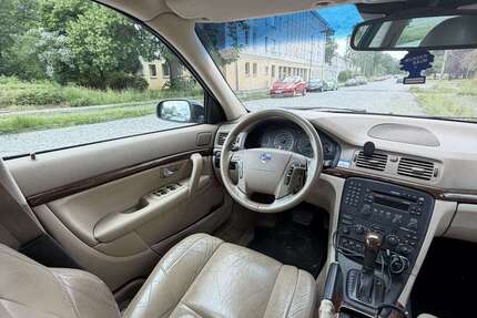 Volvo S80 271.000 km 1.900 &euro; Lauchhammer, Stadt 01979