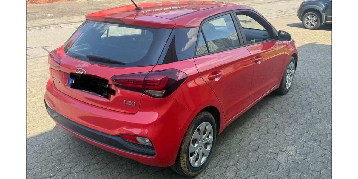 Hyundai i20 99.162 km 6.999 &euro; Elsdorf 50189
