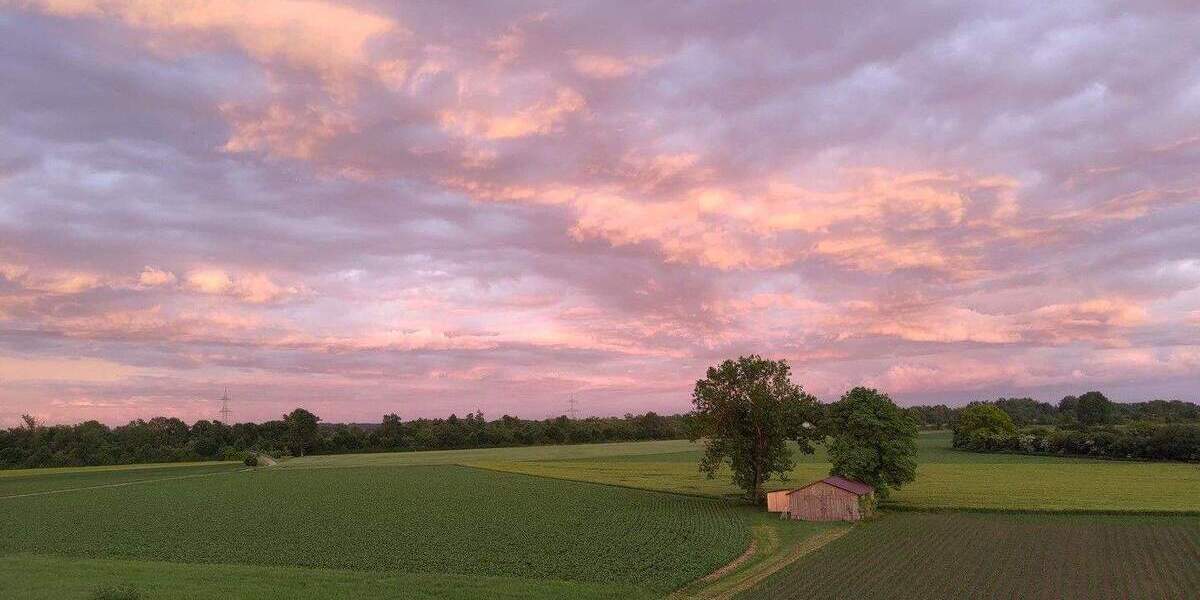 *RESERVIERT* Sanierte 2-Zimmer DG-Wohnung in Langweid - Stellplatz, Keller, EBK - von privat 2 zimmer