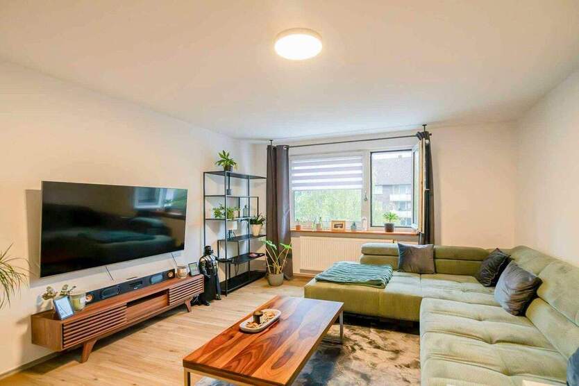 Mehrfamilienhaus mit 11 Wohn- sowie 2 Gewerbeeinheiten in Gelsenkirchen Bulmke-Hüllen 2 zimmer