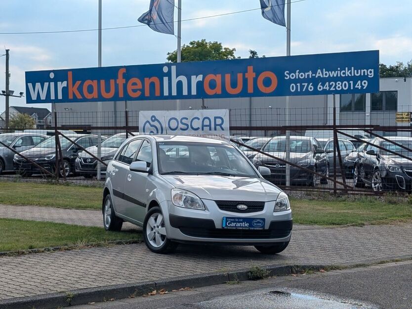Kia Rio 122.000 km 4.999 € Kempen 47906