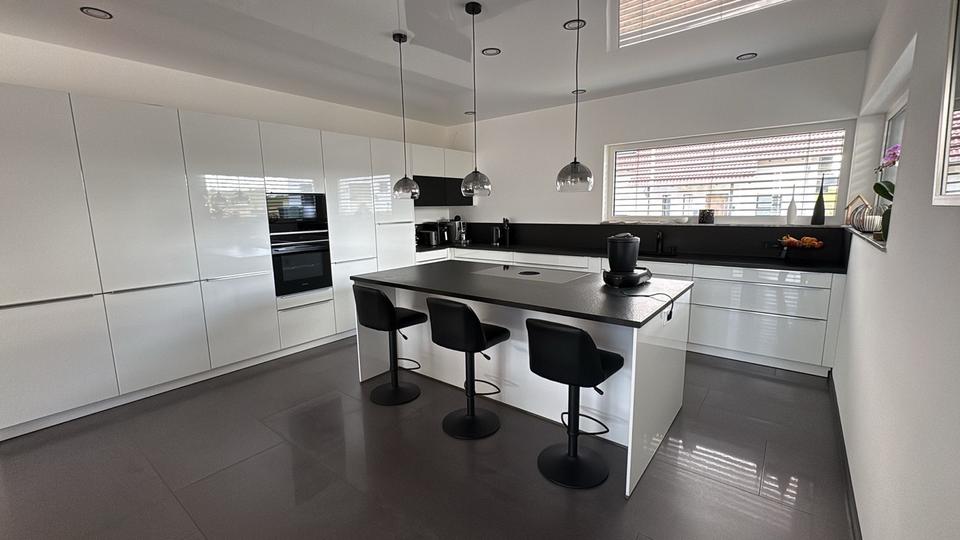 Villa Frankenberg (Eder) - 7 Zimmer, 187 m&sup2;, 827.000&euro; | Angebot:27236602