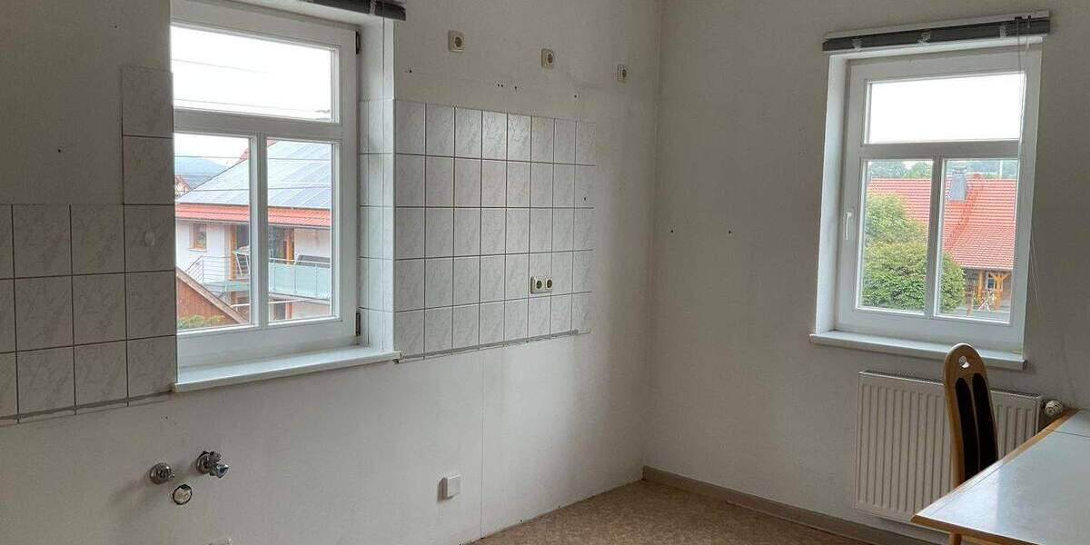 Mehrfamilienhaus, Wohnhaus Straufhain Streufdorf - 8 Zimmer, 220 m&sup2;, 195.000&euro; | Angebot:25733252