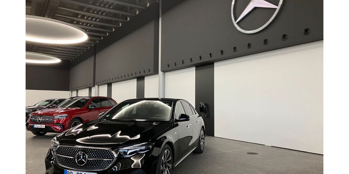 Mercedes-Benz E 300 25.000 km 61.500 &euro; Böblingen 71034