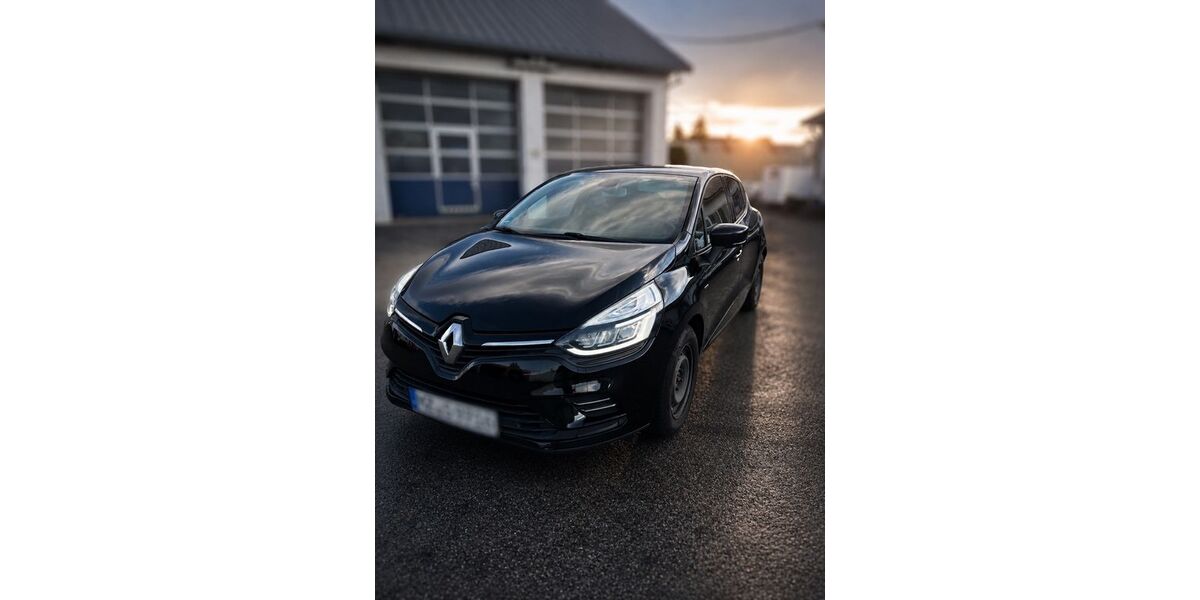 Renault Clio 96.000 km 6.799 &euro; Waldalgesheim 55425