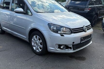 VW Touran 205.613 km 3.250 &euro; bonn 53175