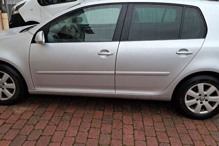 VW Golf 161.000 km 5.900 € Löchgau 74369