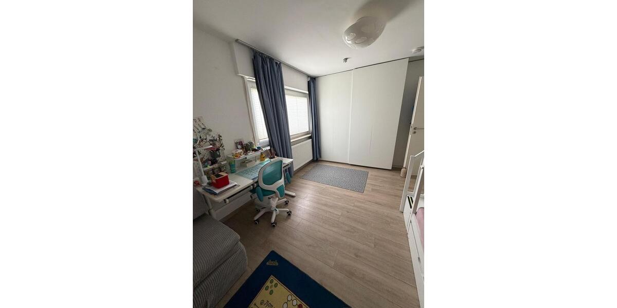 Erdgeschoßwohnung Leinfelden-Echterdingen Echterdingen - 4.5 Zimmer, 100 m&sup2;, 1.750&euro; | Angebot:26648050