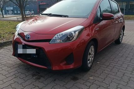 Toyota Yaris 122.300 km 8.650 &euro; Halstenbek 25469