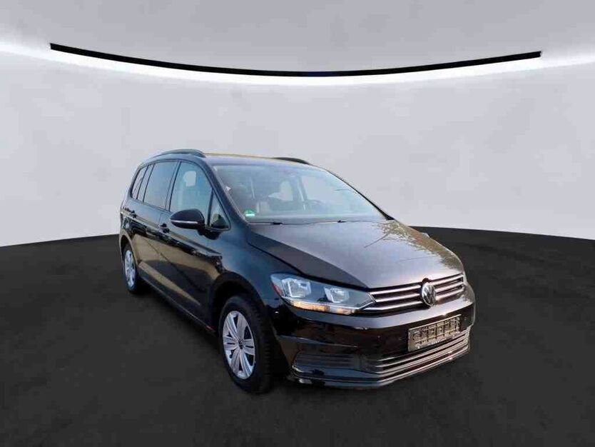 VW Touran 174.000 km 18.490 € Köln Ostheim 51107