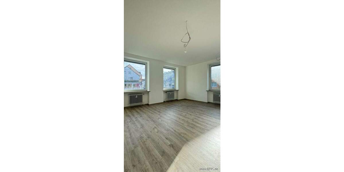 Gewerbeobjekt Fürstenfeldbruck - 9 Zimmer, 228 m&sup2;, 3.420&euro; | Angebot:25699499