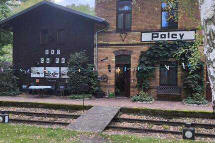 Stilvoll und Ruhig Leben im Bahnhof Poley 9 zimmer