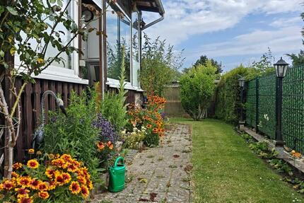 Ihr Rückzugsort am Wasser: Massiver Bungalow mit Kamin und Sauna 2 zimmer