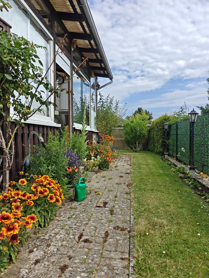 Ihr Rückzugsort am Wasser: Massiver Bungalow mit Kamin und Sauna zimmer